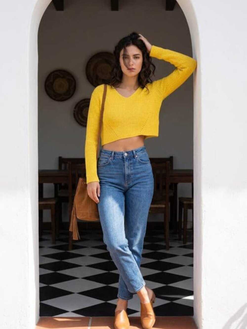 Wild Fable Women's Yellow Cropped Knit Sweater Size Medium Long Sleeve V-Neck